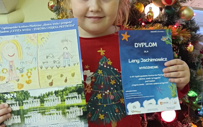 Nagrodzona dziewczynka.