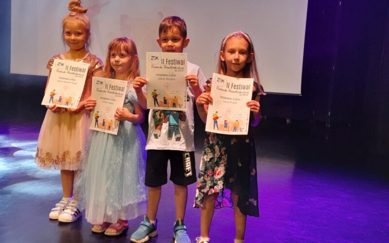 Nagrodzone dzieci z grupy Słoneczek w Lunie.