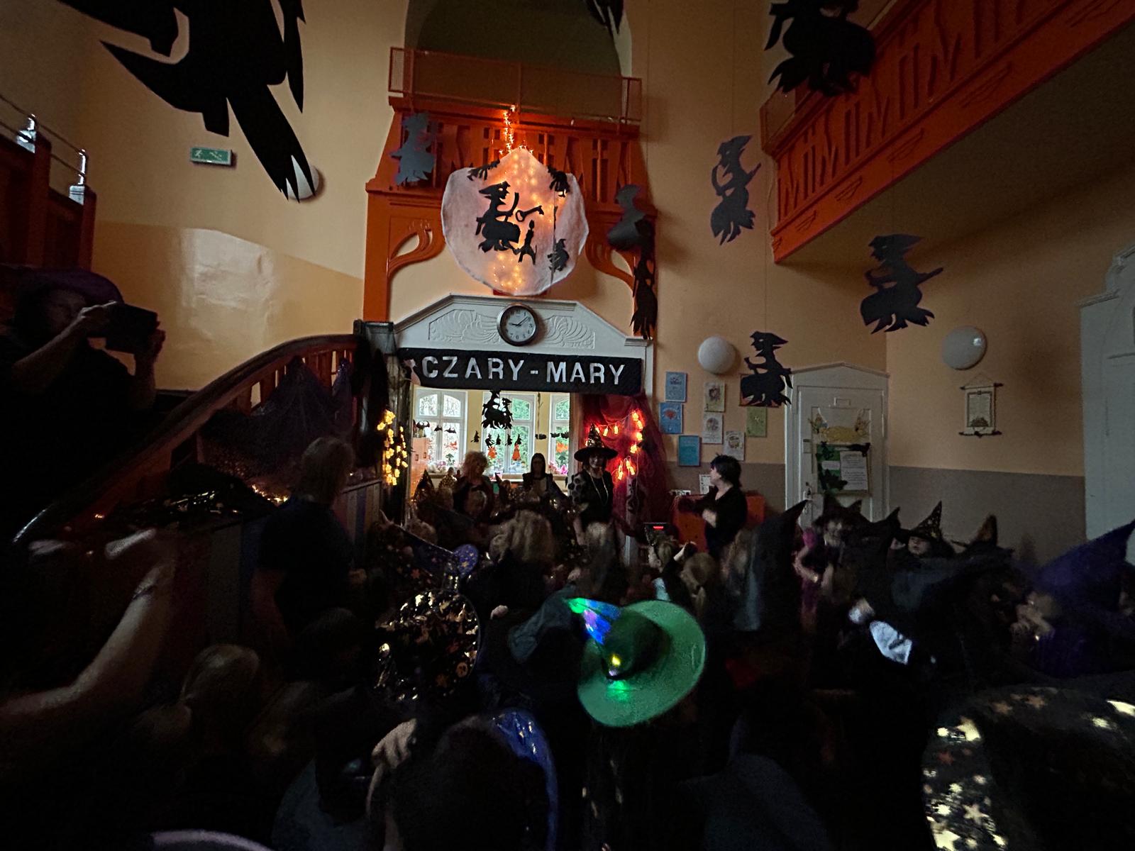 Dekoracja na bal andrzejkowy.